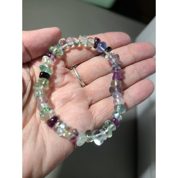 Natural Fluorite Chip Bracelet – Stretch Fit NWOT #CrystalHealing #Gemstone - Picture 3 of 6